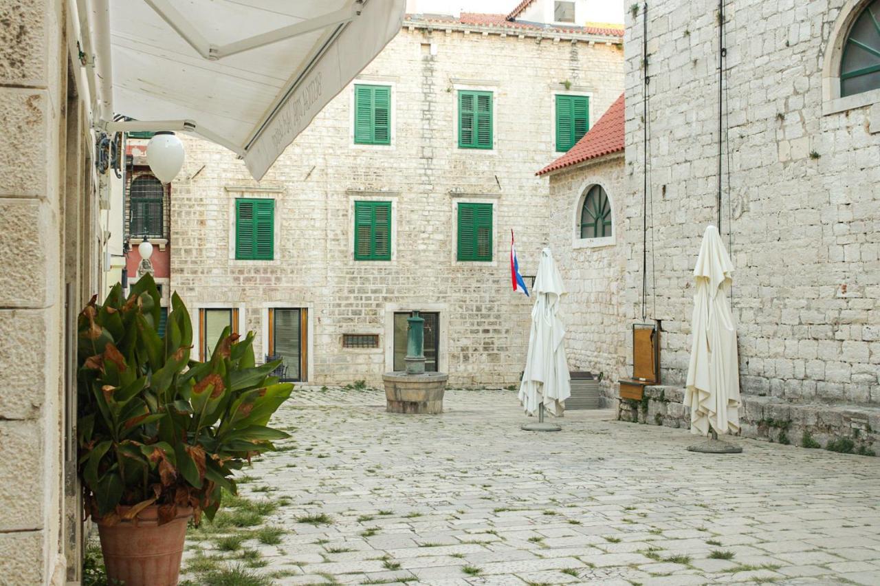 Antini Trudi Appartement Šibenik Buitenkant foto