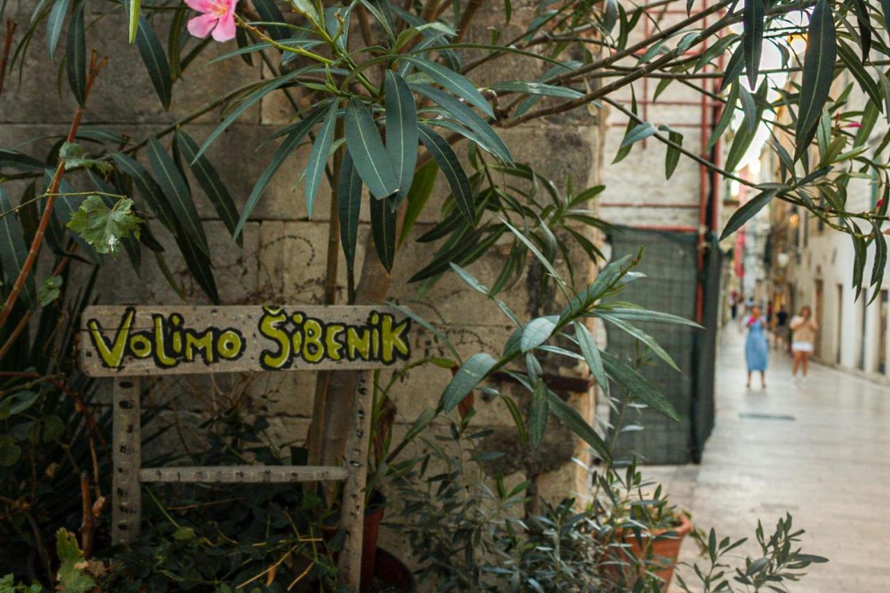 Antini Trudi Appartement Šibenik Buitenkant foto