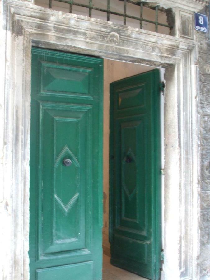 Antini Trudi Appartement Šibenik Buitenkant foto