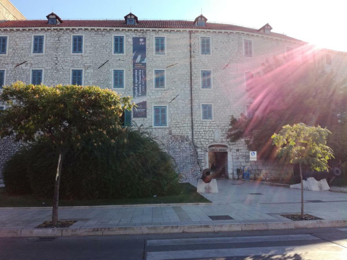 Antini Trudi Appartement Šibenik Buitenkant foto